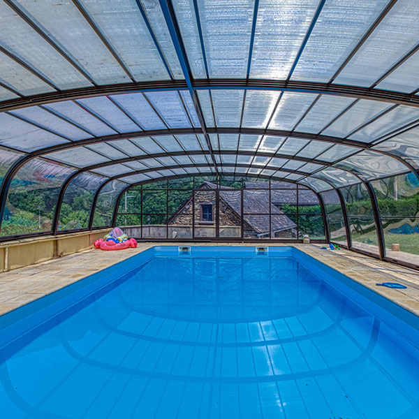 gite lestrebaldie aveyron piscine
