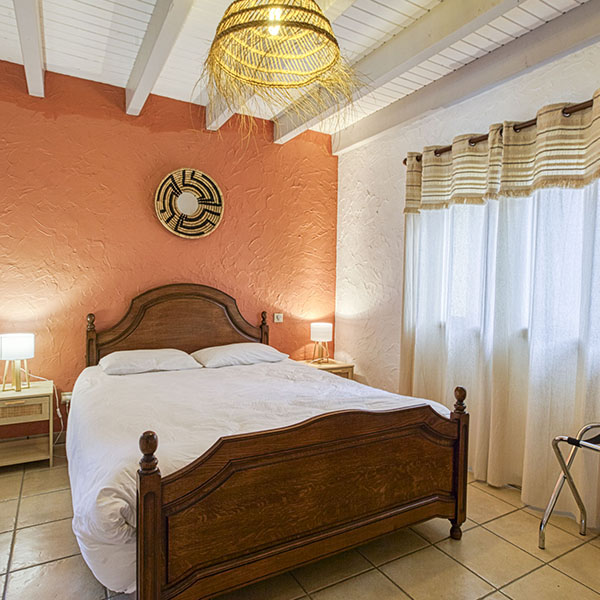 gite lestrebaldie aveyron chambre